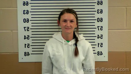 Mugshot of SAMANTHA VAUGHN booked in Allen County, Kentucky on April 21, 2026