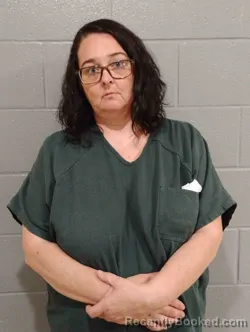 Mugshot of AMANDA BALLARD booked in Barren County, Kentucky on April 5, 2026