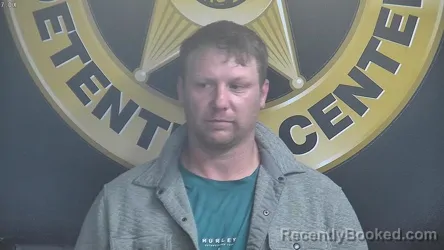 Mugshot of BILLY R JONES