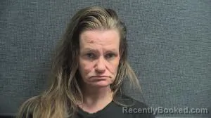 Mugshot of AMBER NICOLE LEEK