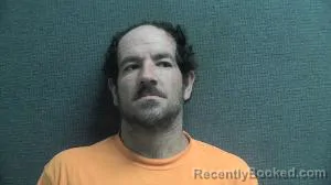 Mugshot of JOSHUA M HUNT