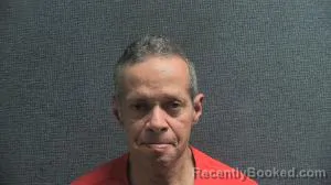 Mugshot of CARLOSBERNA ESTRELLA ROJA