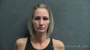 Mugshot of JENNIFER NICOLE KLEISINGER