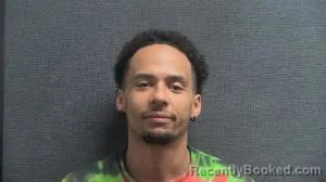 Mugshot of ISAIAH CHAVEZ ANTONIO HOLMES booked in Boone County, Kentucky on April 29, 2026