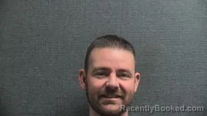 Mugshot of Dustin Charles Robinson