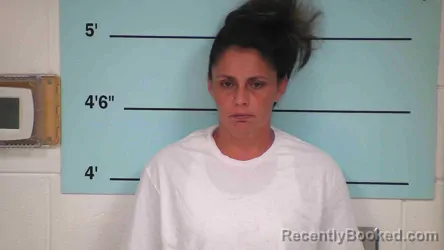 Mugshot of Chantel Roach booked in Bourbon County, Kentucky on August 22, 2026