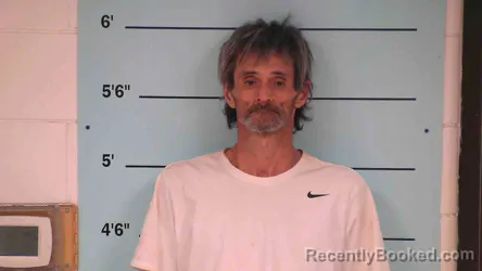 Mugshot of MARCUS CRUMP