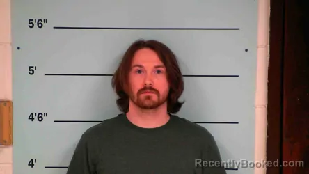 Mugshot of DAKOTA BOND booked in Bourbon County, Kentucky on April 24, 2026