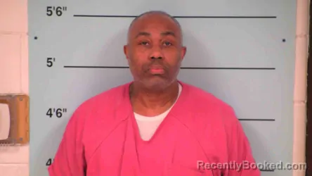 Mugshot of Laron Dorsey booked in Bourbon County, Kentucky on August 9, 2026