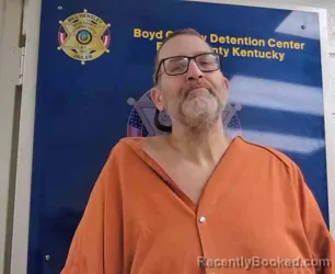 Mugshot of DOUGLAS SHORT