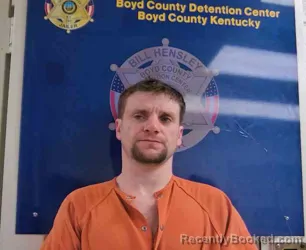 Mugshot of TYLER WARMAN