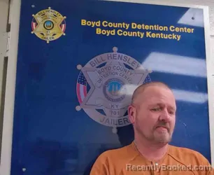 Mugshot of MEL DAVIS