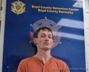 Mugshot of MICHAEL EVANS