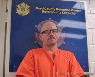 Mugshot of JAMES SINGLETON