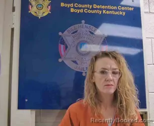 Mugshot of DARA ROWE