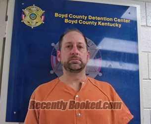 Mugshot of PAUL HILL