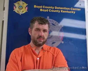 Mugshot of TENNIS WALLACE