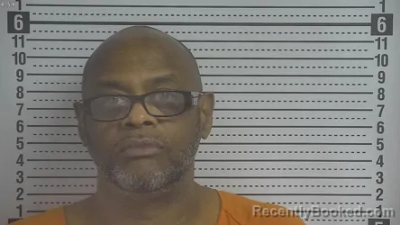 Mugshot of JOHN ANTONIO GRAVES booked in Boyle County, Kentucky on April 21, 2026