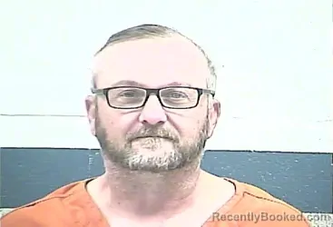 Mugshot of ALLEN CARR MOORE booked in Breckinridge County, Kentucky on April 20, 2026