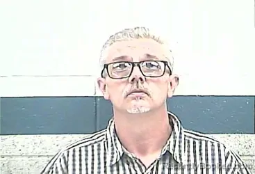Mugshot of DAN ELLOITT MCGREW booked in Breckinridge County, Kentucky on June 5, 2026