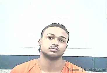 Mugshot of QUINTEL TREVON WALTER booked in Breckinridge County, Kentucky on March 31, 2026