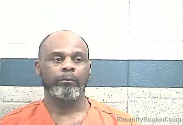 Mugshot of SHANNON ANTONIO MARTIN booked in Breckinridge County, Kentucky on May 5, 2026