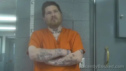 Mugshot of BENJAMIN A SMYTHE