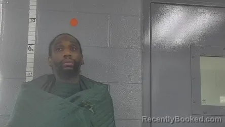 Mugshot of DARIUS JR VICTOR