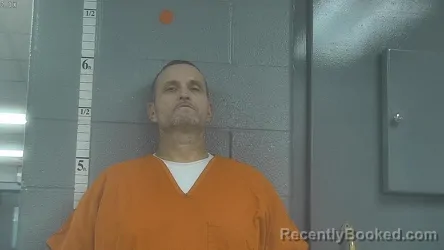 Mugshot of ROBERT D BAUCOM