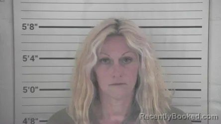 Mugshot of Jessica Lee Saylor booked in Campbell County, Kentucky on August 25, 2026