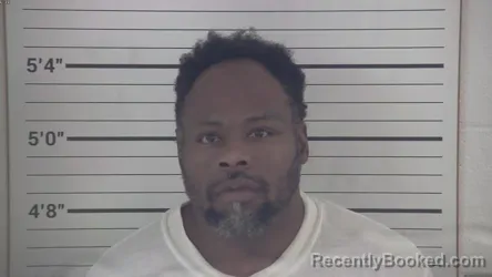 Mugshot of LEONARD DESHAUN LIGON booked in Campbell County, Kentucky on June 17, 2026