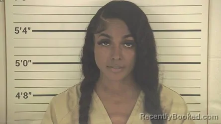 Mugshot of MARIYANA MYAISHA GIBSON booked in Campbell County, Kentucky on April 15, 2026