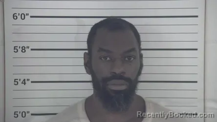 Mugshot of QUINTIN EDWARD BANKHEAD booked in Campbell County, Kentucky on May 15, 2026