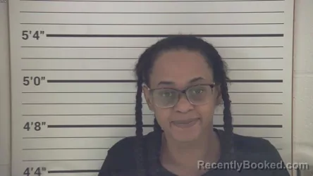 Mugshot of TIARA J-REY HIGGS