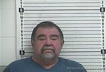 Mugshot of LARRY W SLAVEY