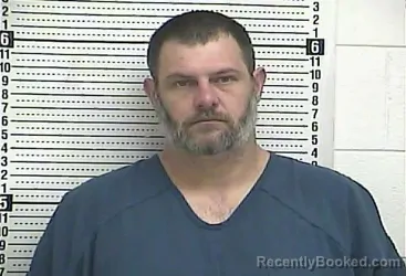Mugshot of THOMAS J ROBINSON