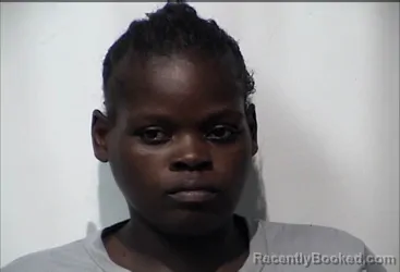 Mugshot of Shameeka Shaunte Taylor booked in Christian County, Kentucky on October 13, 2026