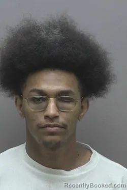 Mugshot of ONTARIO DESHUN LYNCH