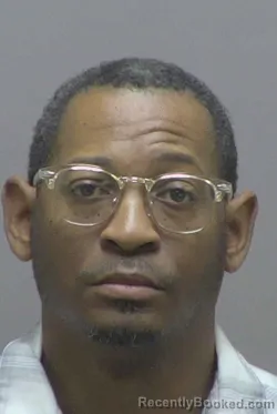 Mugshot of THARON ONTERIO GILLISPIE booked in Lincoln County, North Carolina on April 24, 2026