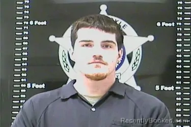 Mugshot of BRAYDEN E BAYS