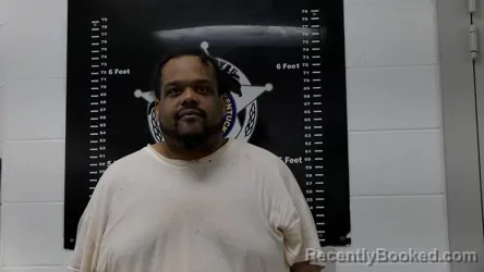Mugshot of TAUREN TERRELL THOMAS booked in Clark County, Kentucky on June 26, 2026