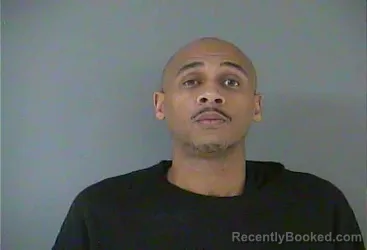 Mugshot of Artenner Mann