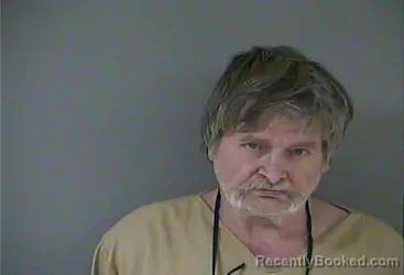 Mugshot of Earl B Molloy