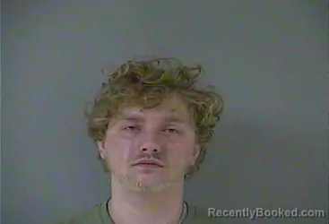 Mugshot of Ethan A Smurawa