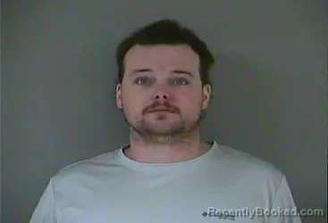 Mugshot of Jon Branden Davis