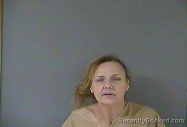 Mugshot of Mae N Frazier