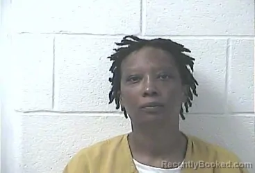 Mugshot of Ariane Elyce Hunter booked in Daviess County, Kentucky on October 17, 2026