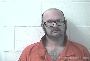 Mugshot of JOSH N DUGGINS booked in Daviess County, Kentucky on April 24, 2026