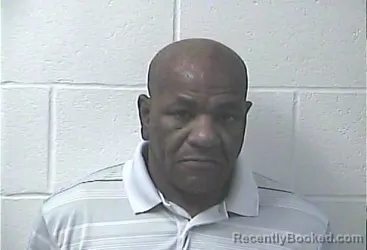 Mugshot of QUINTON ARTEZ LINDSEY booked in Daviess County, Kentucky on June 3, 2026