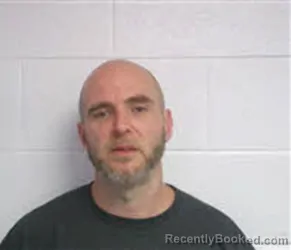 Mugshot of DUSTIN WAYNE WALDROOP